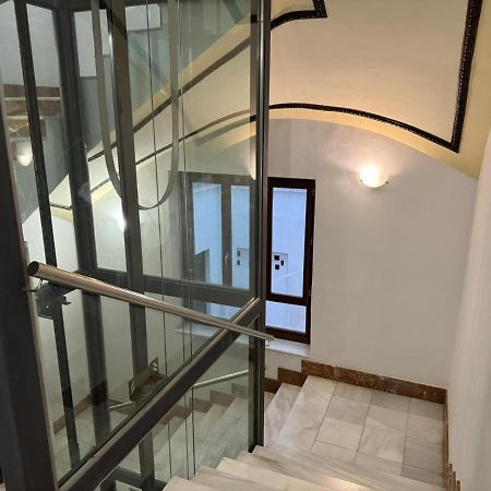 Mr Apartamentos Córdoba Exteriör bild